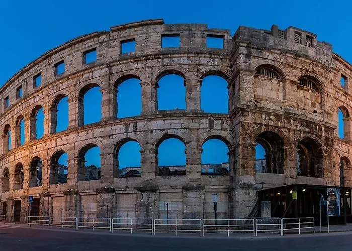 Arena Amfiteatar Apartment Pula